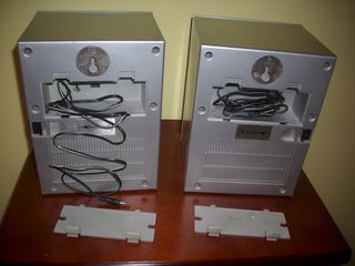 Altavoces 2 vías plata