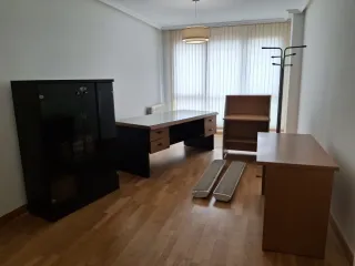 Lote de muebles de oficina