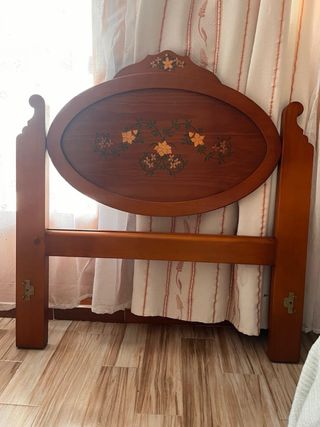 Cama juvenil decorada a mano