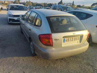 KIA Rio 2003