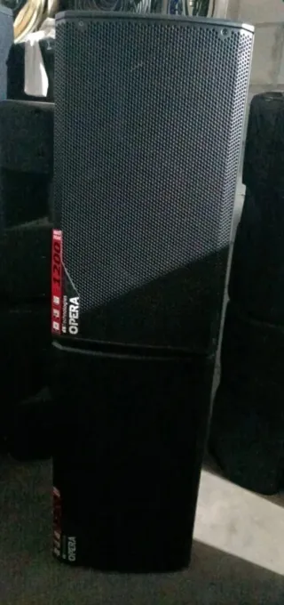 DB Technologies Opera 12 Altavoz