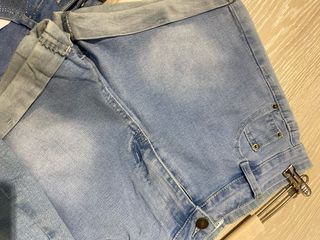 Lote 3 shorts vaqueros.precio por unidad 6 eur