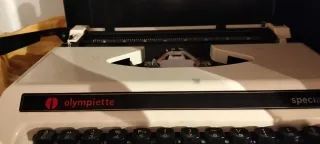 Máquina de escribir Olympiette Special