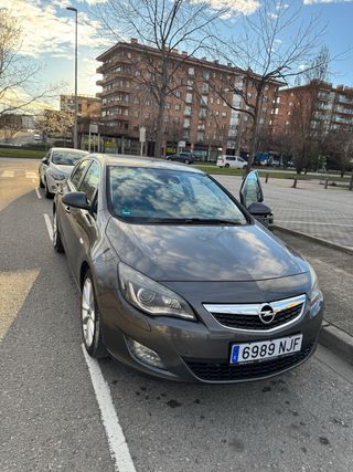 Opel Astra 2010