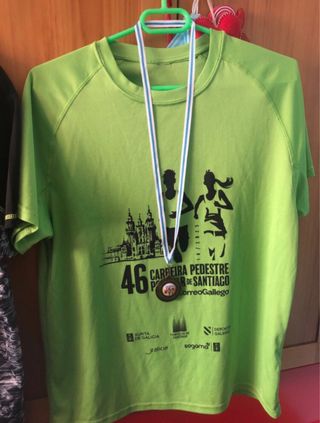 Camisetas técnicas running + medallas finisher