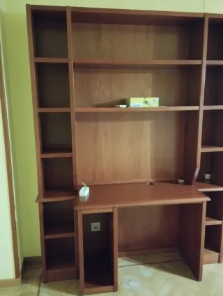 Escritorio madera clásico