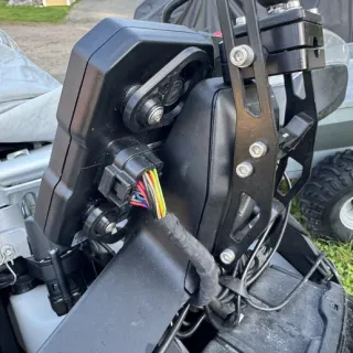 Placa Panel Lateral Ducati DesertX Garmin