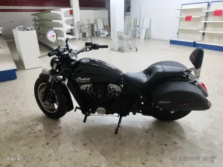 Indian Scout Negra