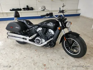 Indian Scout Negra