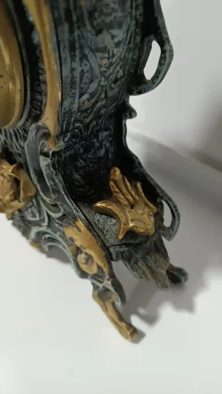 Reloj de mesa vintage con jinete