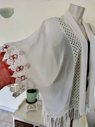 Kimono Boho Ibiza Blanco Encaje Flecos