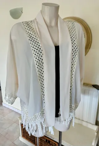 Kimono Boho Ibiza Blanco Encaje Flecos
