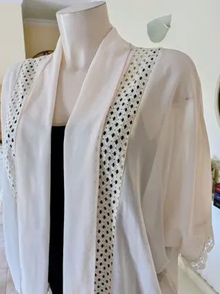 Kimono Boho Ibiza Blanco Encaje Flecos