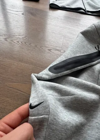 Set sportivo Nike Tech grigio taglia M