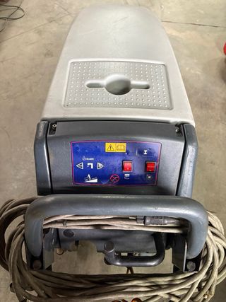 Fregadora industrial Nilfisk CA 451