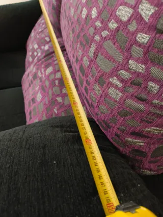 Sofá de 2 plazas tela negro y morado