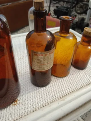 Botellas Farmacia Antigua Arnica Los Pirineos