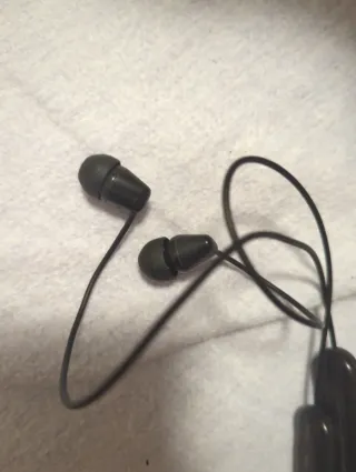 Auriculares Sony WI-C100 Negros usados