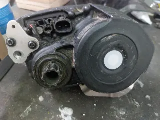 Motor Bosch Performance CX4 con placa dañada