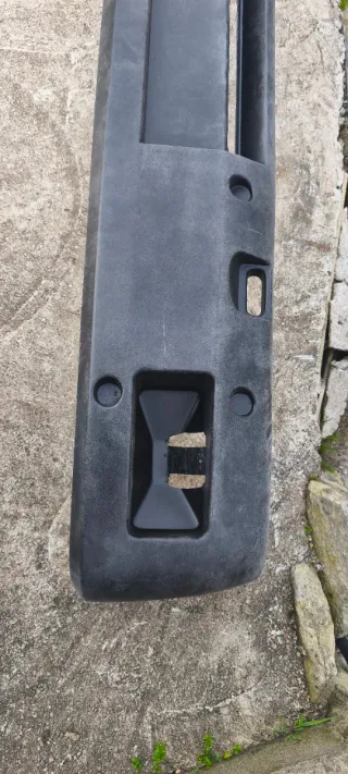 Defensa Delantera Fibra Mercedes MB 100