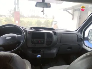 Ford E-Transit 2004