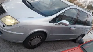 Averiada Lancia Phedra 2005