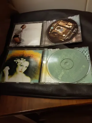 Lote 2 CDs: Jennifer Lopez y Gloria Estefan