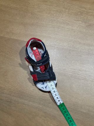 Sandalias niño piel natural, talla 23