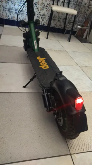 Patinete eléctrico Jeep Ventura