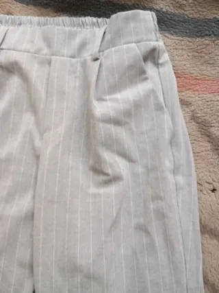 Pantalón gris de rayas Talla S