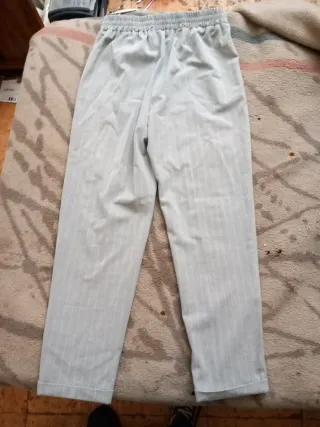 Pantalón gris de rayas Talla S