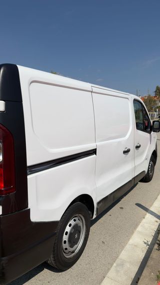 Furgoneta Opel Vivaro 2016 2.0 motor