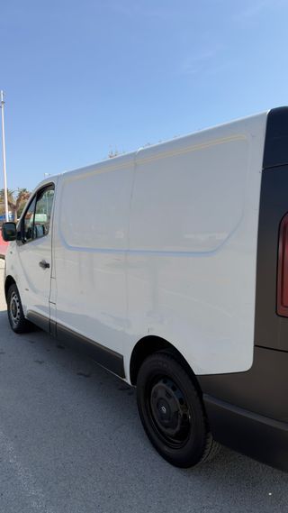 Furgoneta Opel Vivaro 2016 2.0 motor