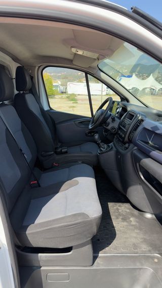 Furgoneta Opel Vivaro 2016 2.0 motor