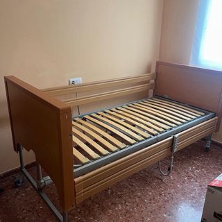 Letto elettrico articolato con telecomando