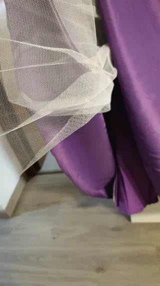 Vestido largo morado invitada boda