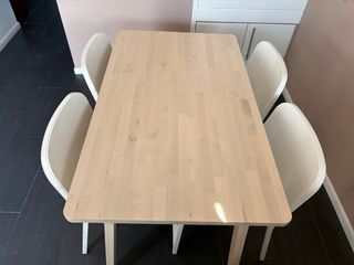 Mesa comedor nórdica + 4 sillas