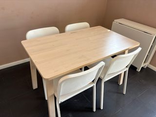 Mesa comedor nórdica + 4 sillas