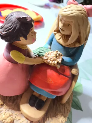 FIGURA MUY ANTIGUA HEIDI