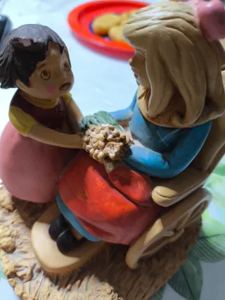 FIGURA MUY ANTIGUA HEIDI