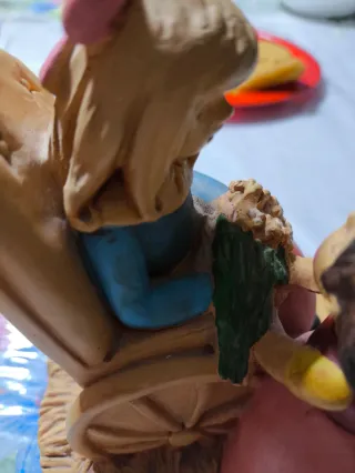 FIGURA MUY ANTIGUA HEIDI