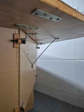 Mesa de cocina con banco y 3 sillas