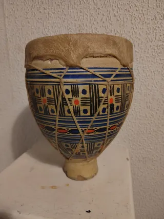 Tambor artesanal decorado