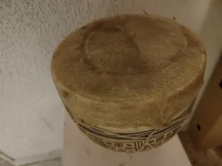 Tambor artesanal decorado