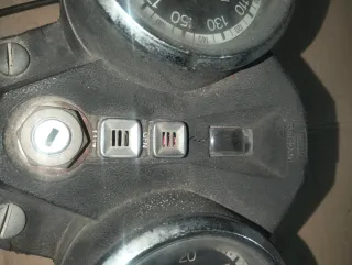 Cuadro instrumentos Derbi 2002