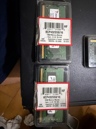 Memorias RAM Kingston De 8 Y 16 GB  DDR3 y  DDR4