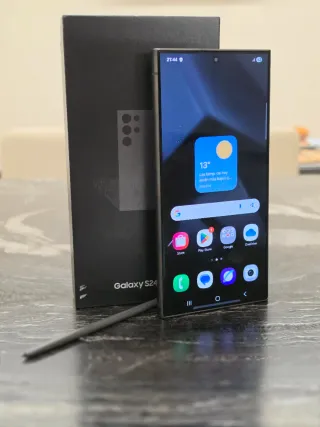 Samsung Galaxy S24 Ultra con S Pen