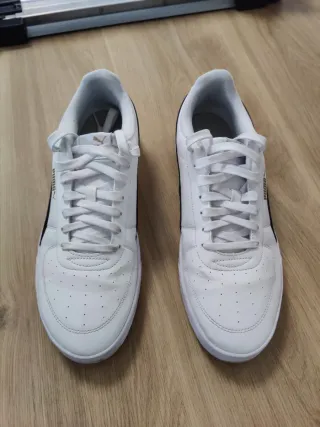 Tenis Puma Talla 45 Blancos y Negros