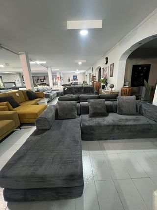 Sofá Chelong Gris Terciopelo Herrero espuma compri