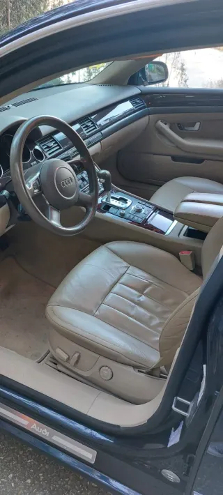 Audi A8 2003